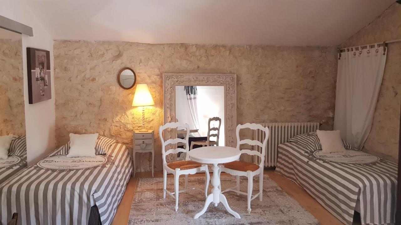 Bed and Breakfast La Demeure Du Pressoir Cuxac-dʼAude Exterior foto